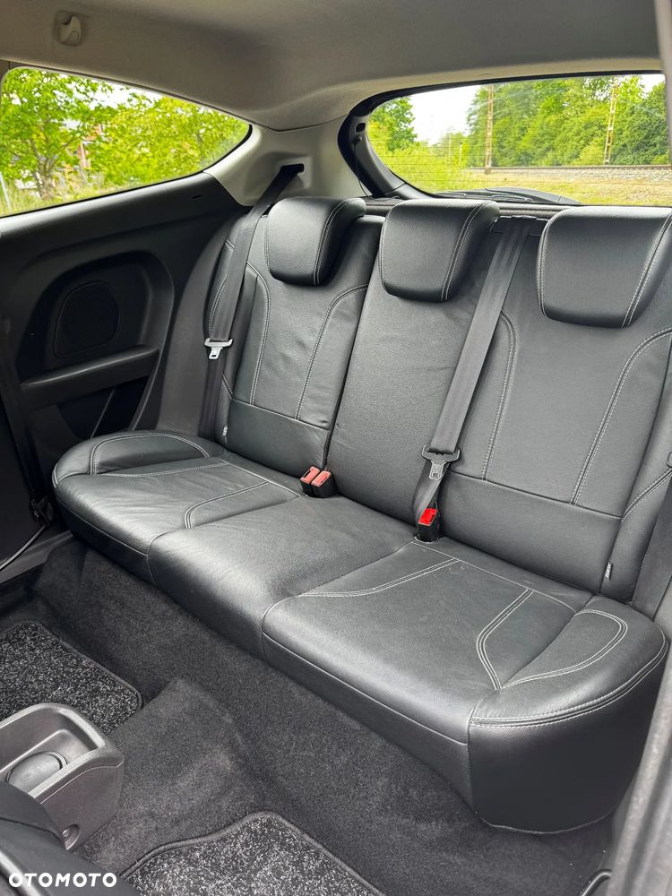 Ford Fiesta 1.5 TDCi Ambiente - 10