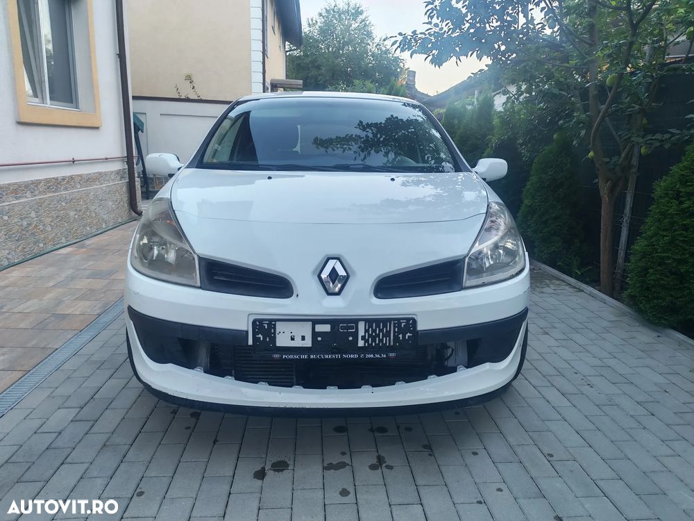 Renault Clio - 3