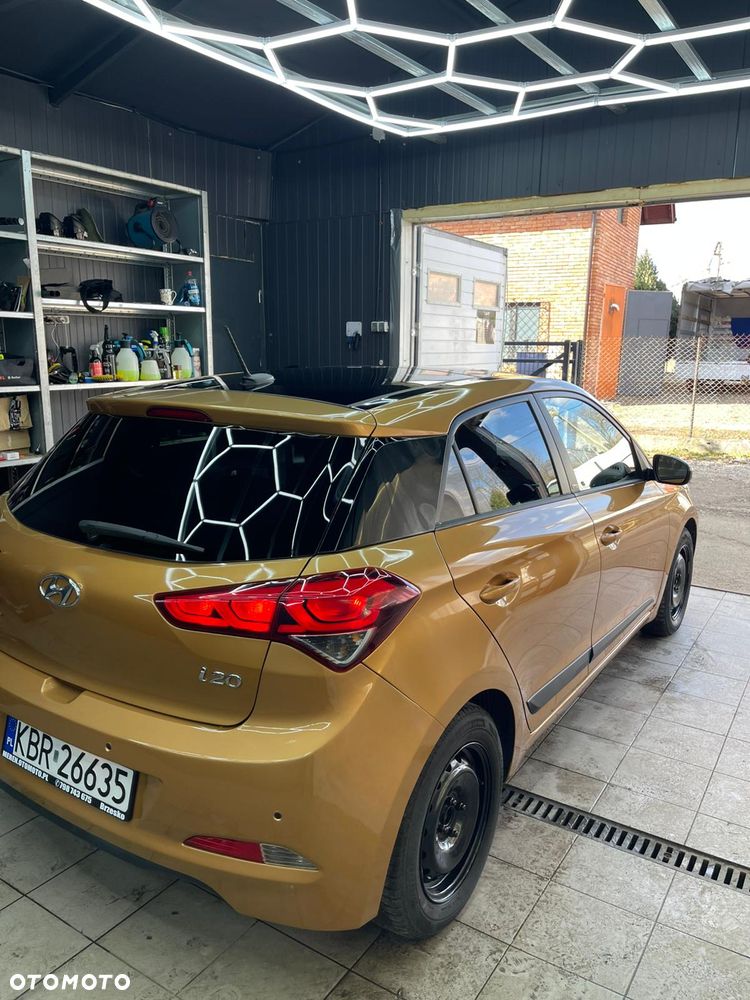 Hyundai i20 1.2 Passion - 12