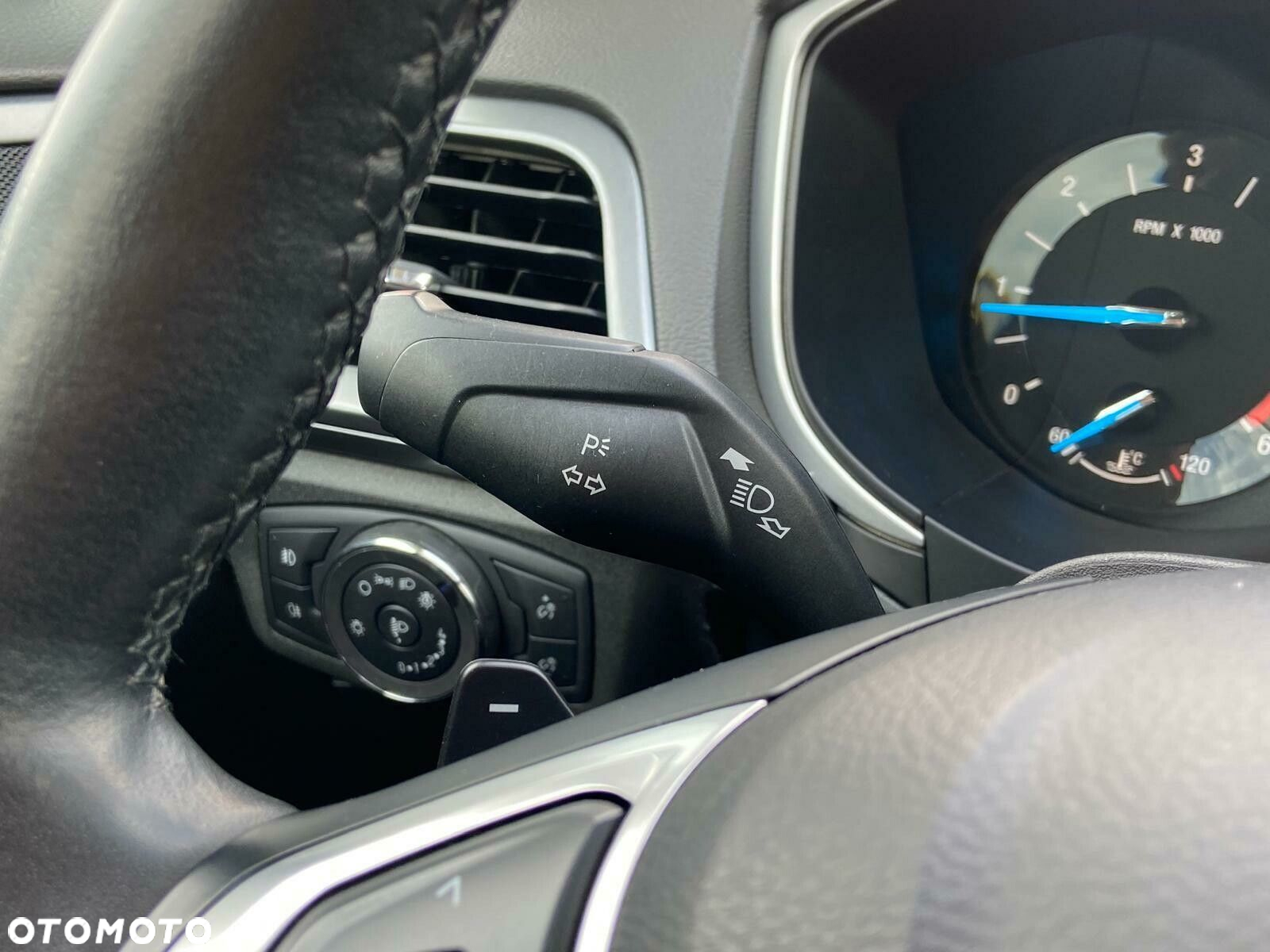 Ford Mondeo - 15