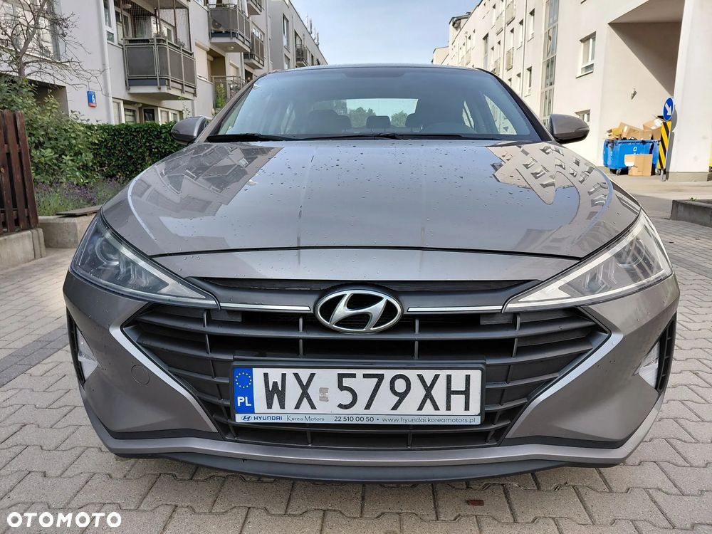 Hyundai Elantra 1.6 Classic Plus - 2