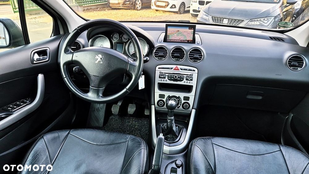 Peugeot 308 1.6 Premium Plus - 37