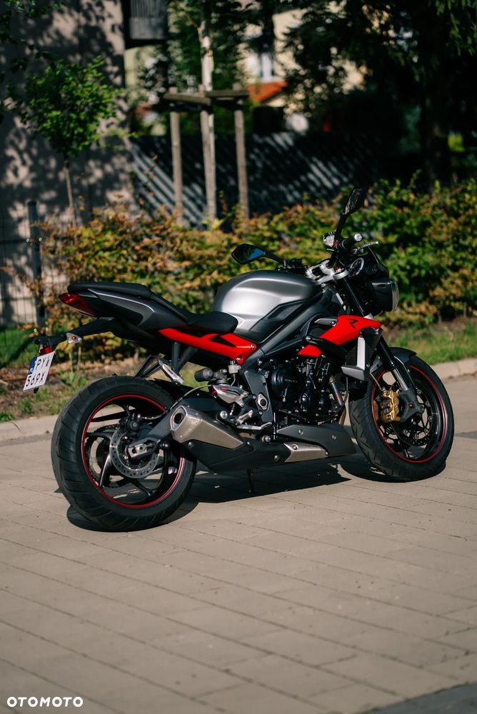 Triumph Street Triple - 8
