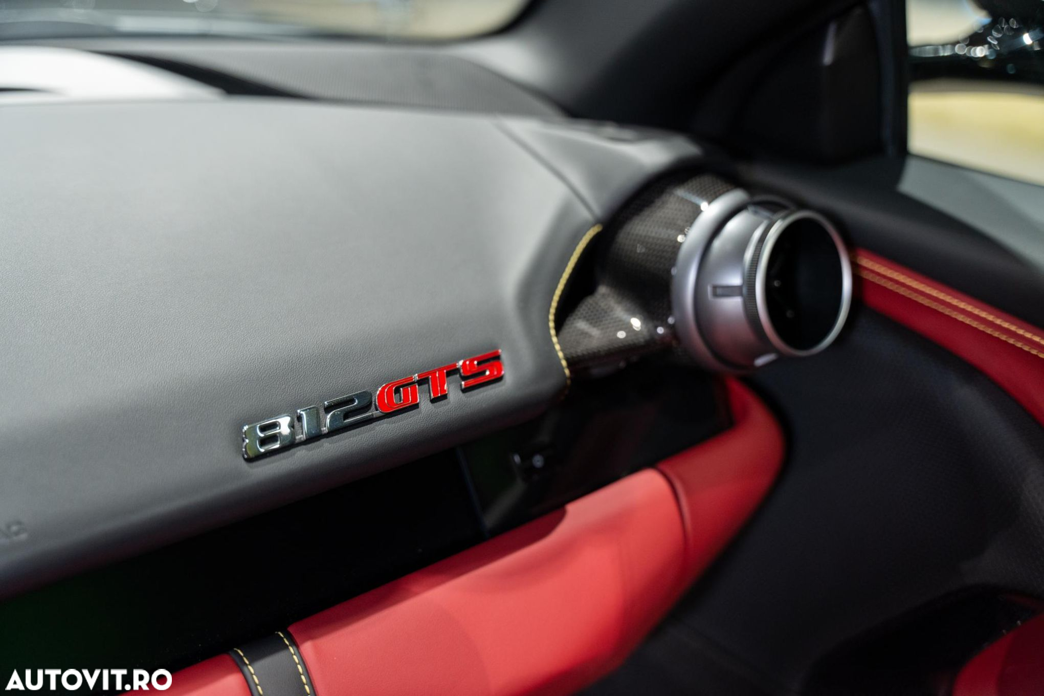 Ferrari 812 - 21