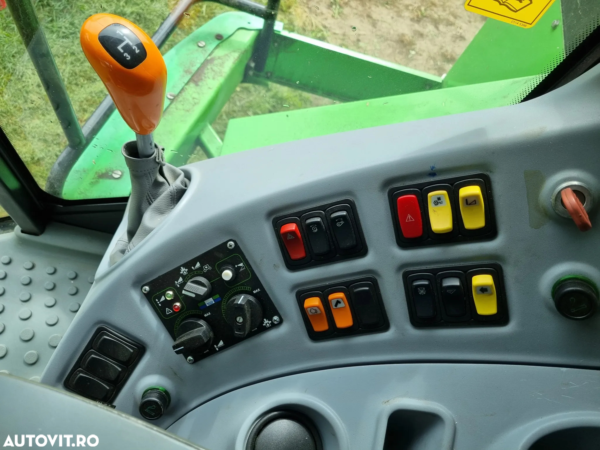 Deutz-Fahr 6040 HTi - 23