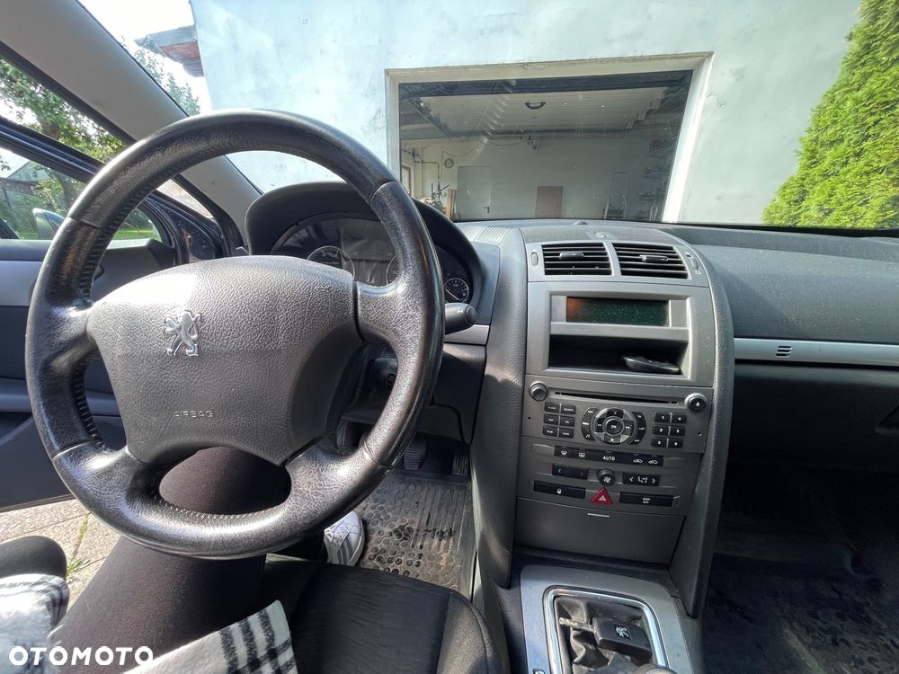 Peugeot 407 - 6