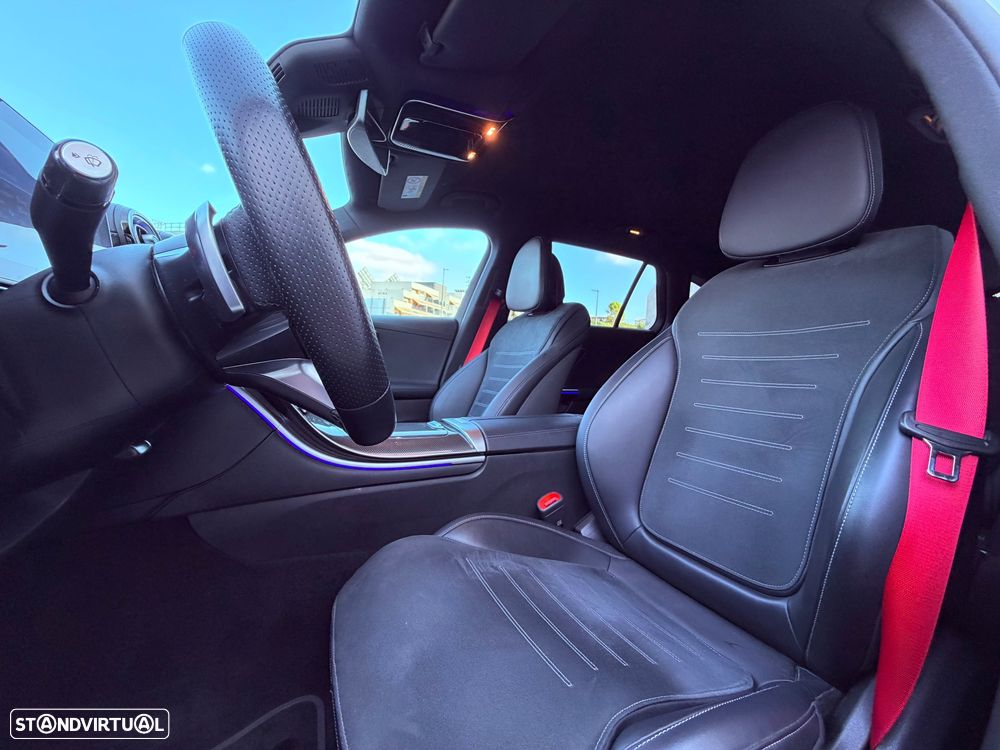 Mercedes-Benz C 300 e T 9G-TRONIC AMG Line - 12