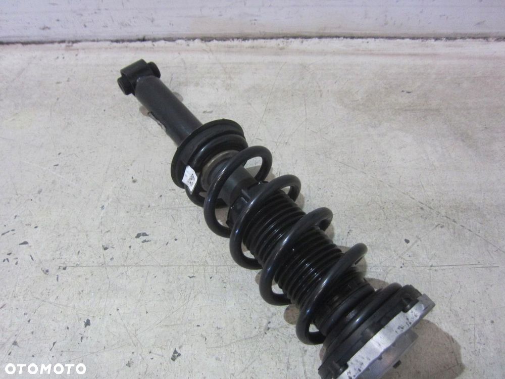 BMW X3 G01 G02 AMORTYZATOR TYLNY TYŁ 6871801 SPRĘŻYNA KOMPLET 33526871801 - 6