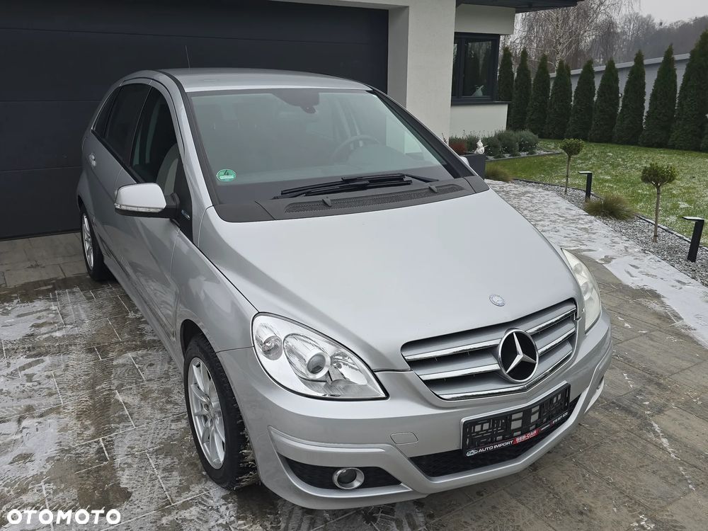 Mercedes-Benz Klasa B 180 BlueEFFICIENCY SPORT EDITION - 12