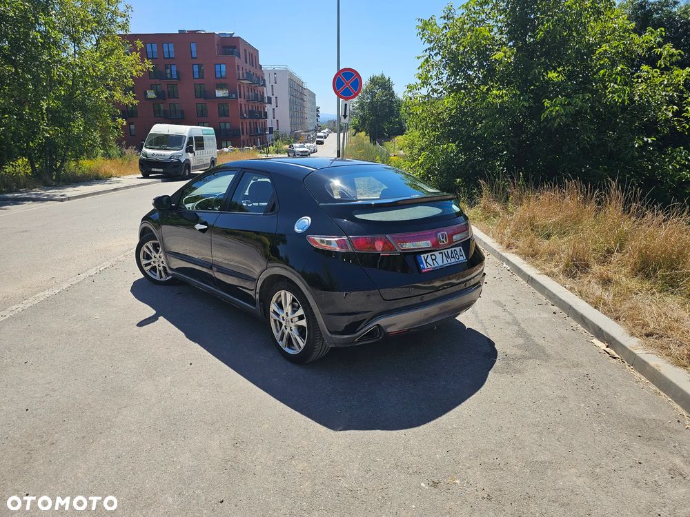 Honda Civic 1.8 Sport - 10