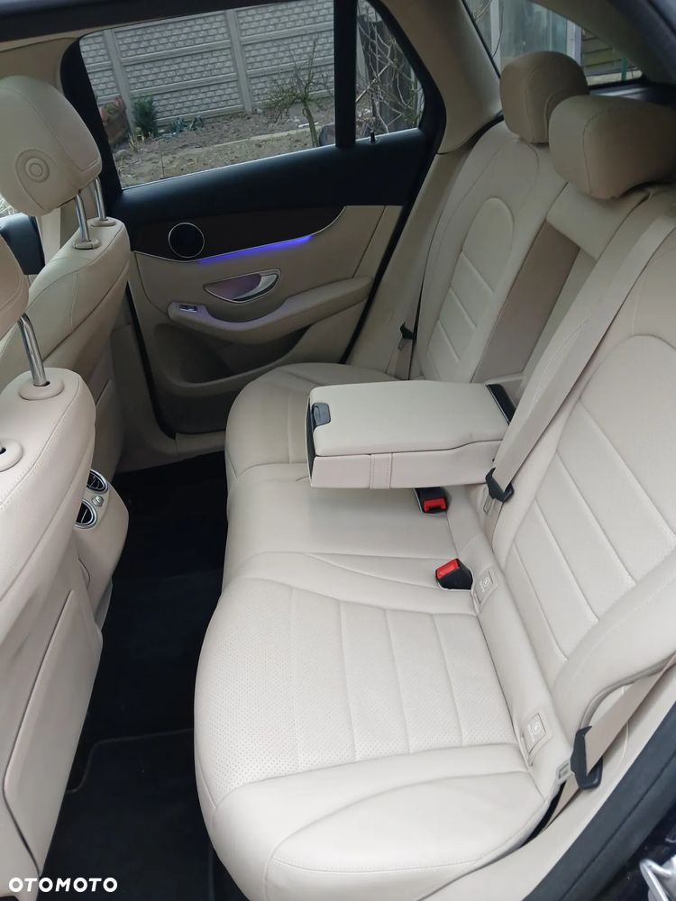Mercedes-Benz GLC 300 4Matic 9G-TRONIC - 14