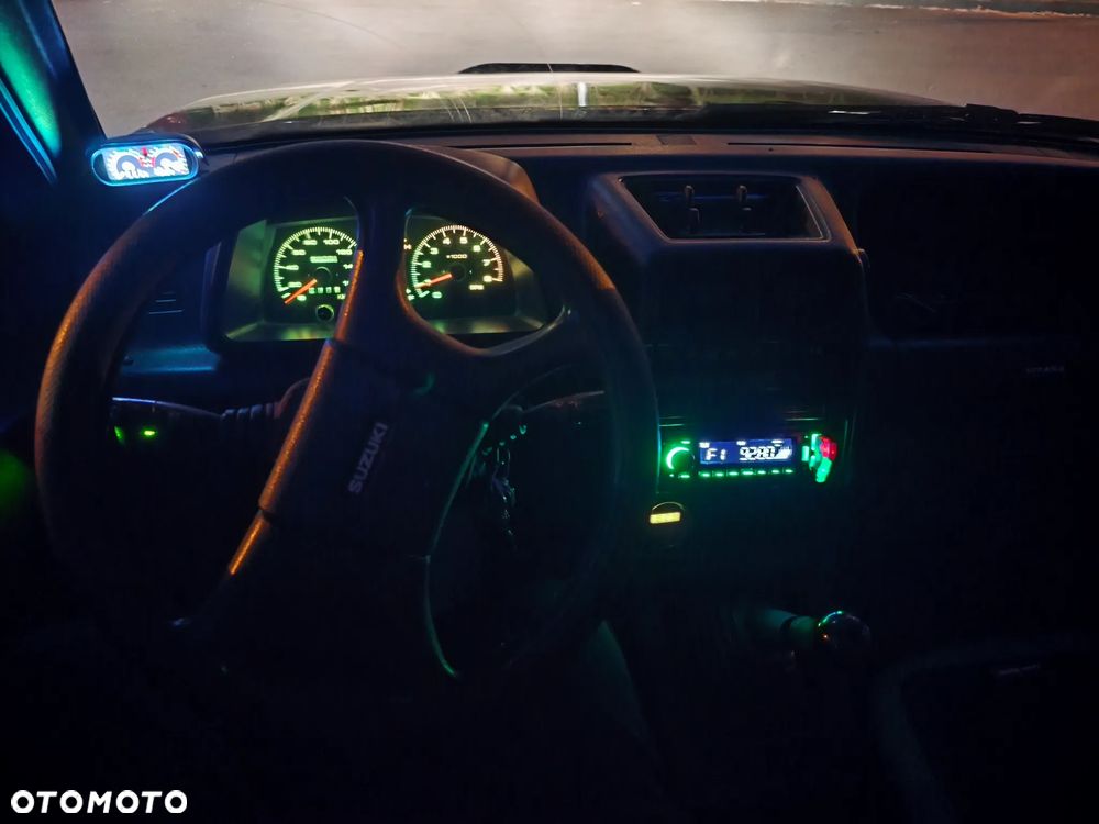 Suzuki Vitara - 11