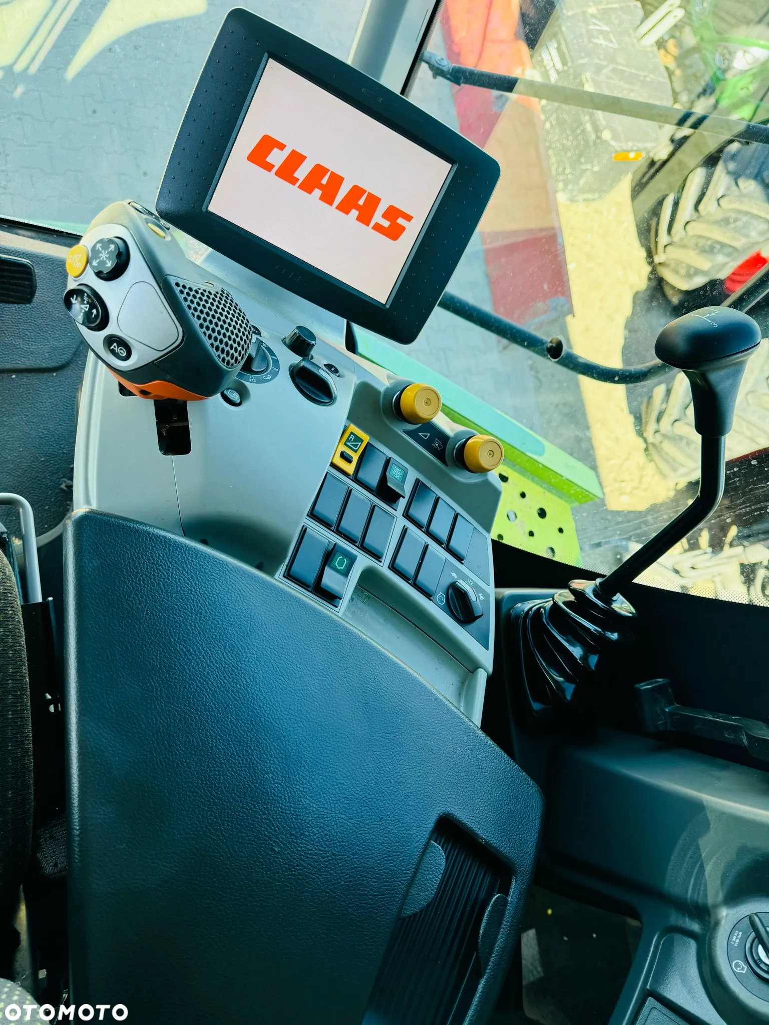 Claas Tucano 450 - 18
