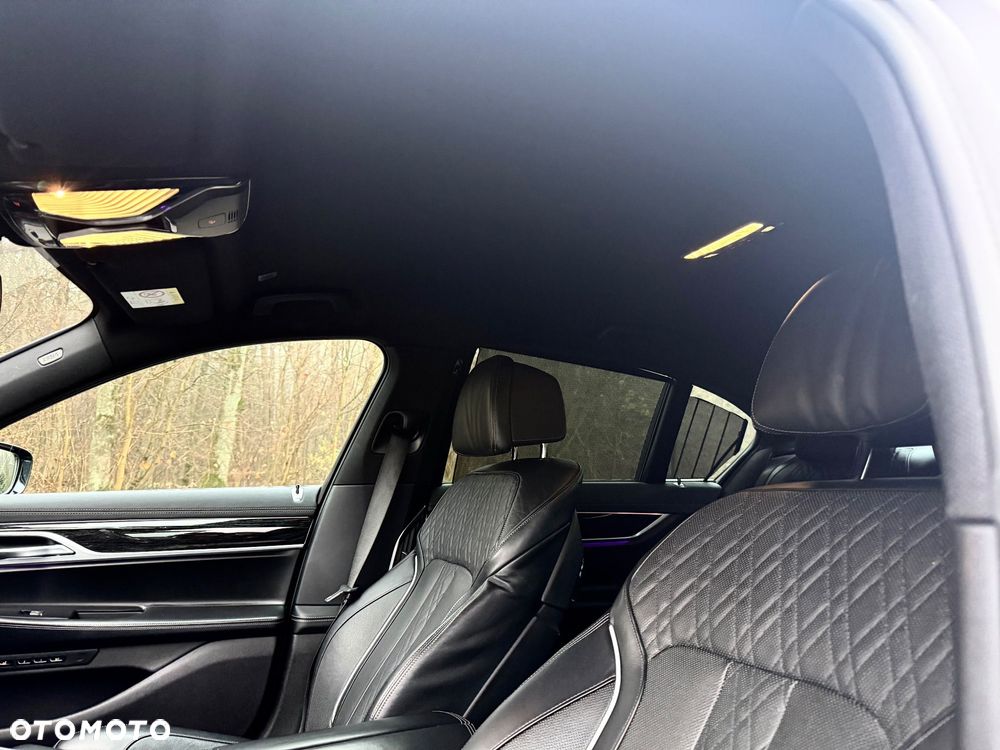 BMW Seria 7 740d xDrive sport - 9