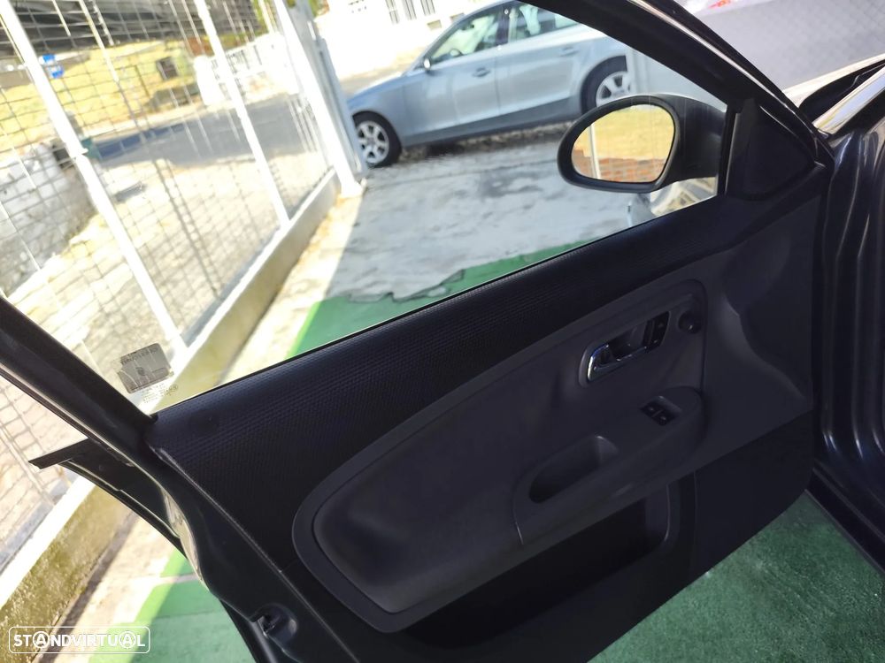 SEAT Ibiza 1.2 12V Reference - 18