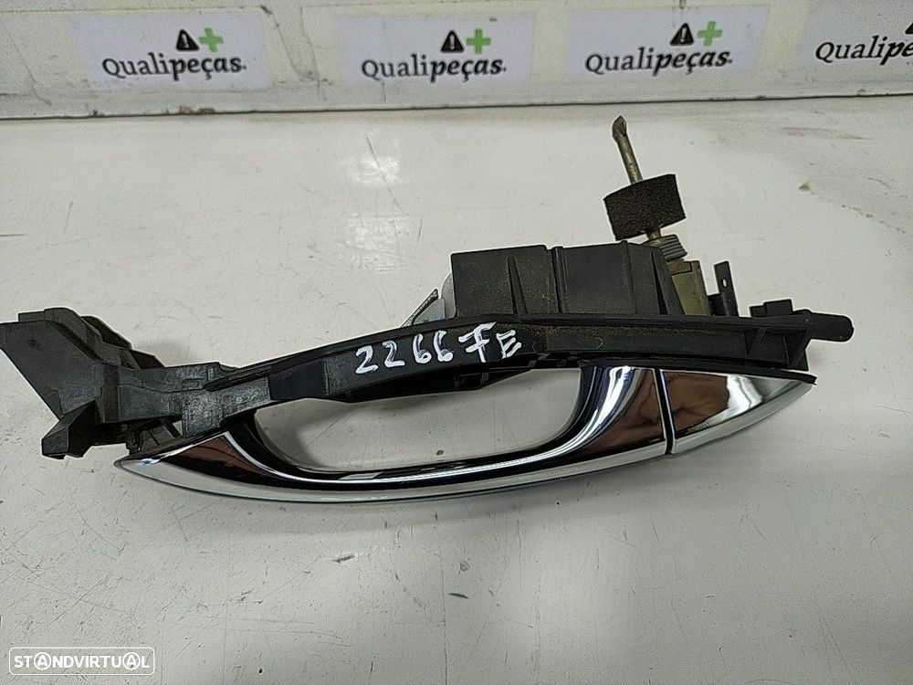 Puxador Frente Esquerdo Mercedes-Benz C-Class (W203) - 5