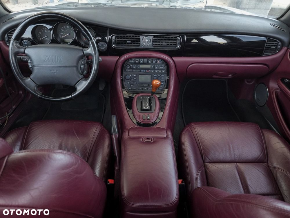 Jaguar XJR Standard - 33