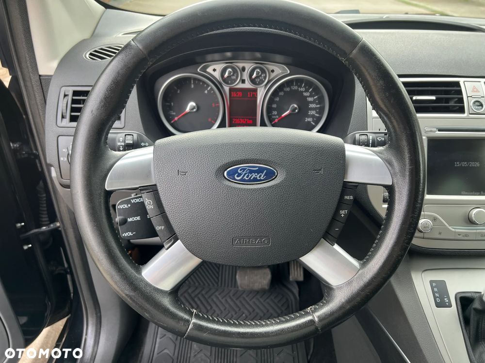 Ford Kuga - 19