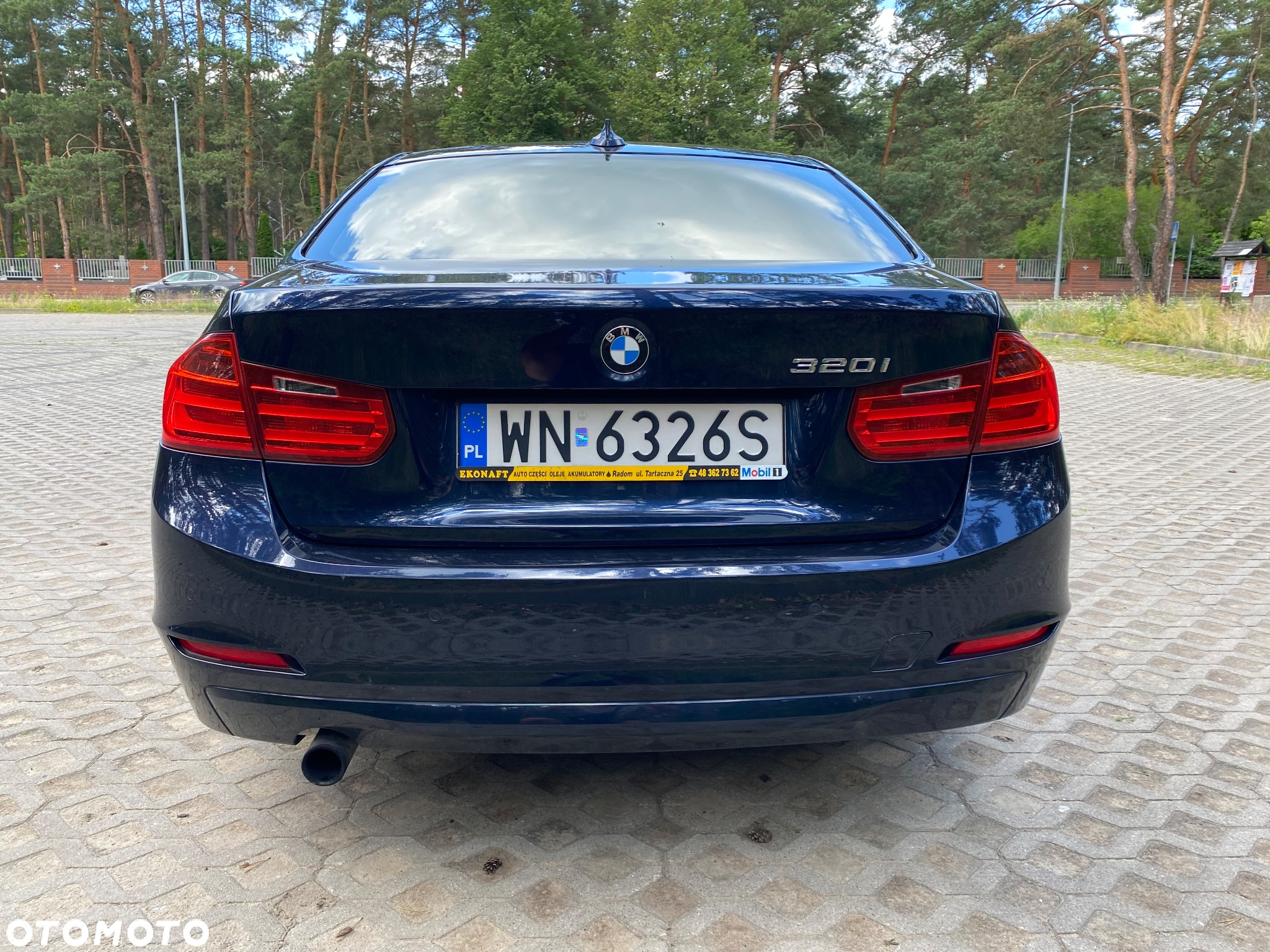 BMW Seria 3 320i Efficient Dynamics - 12