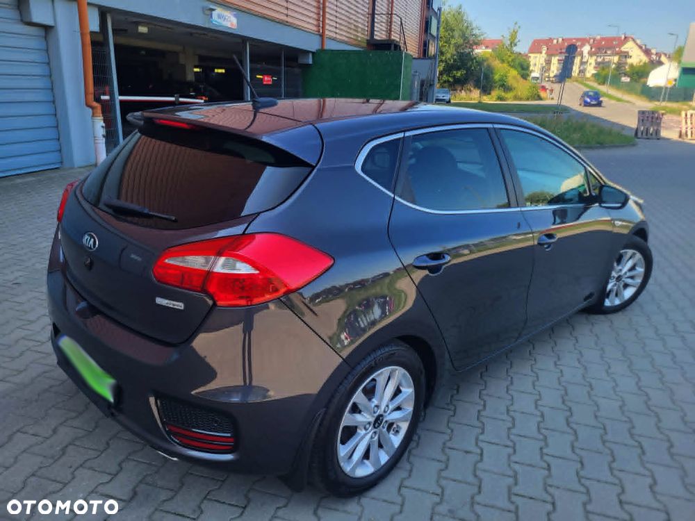 Kia Ceed 1.4 CVVT ISG Dream-Team Edition - 20