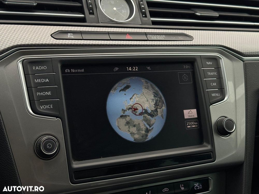 Volkswagen Passat Alltrack - 13