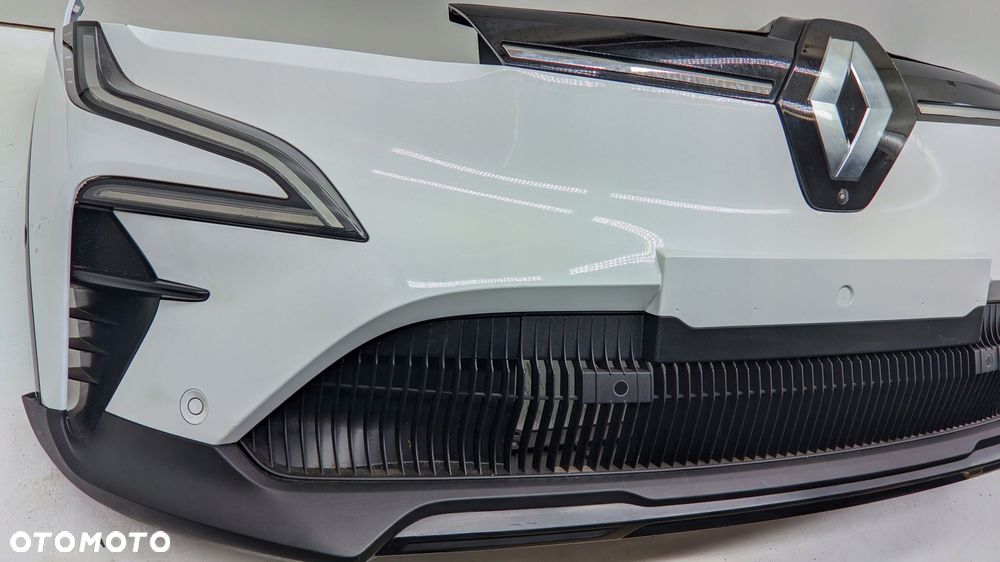 zderzak przód renault megane v e-tech kamera radar kompletny - 4