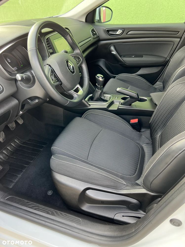 Renault Megane - 11