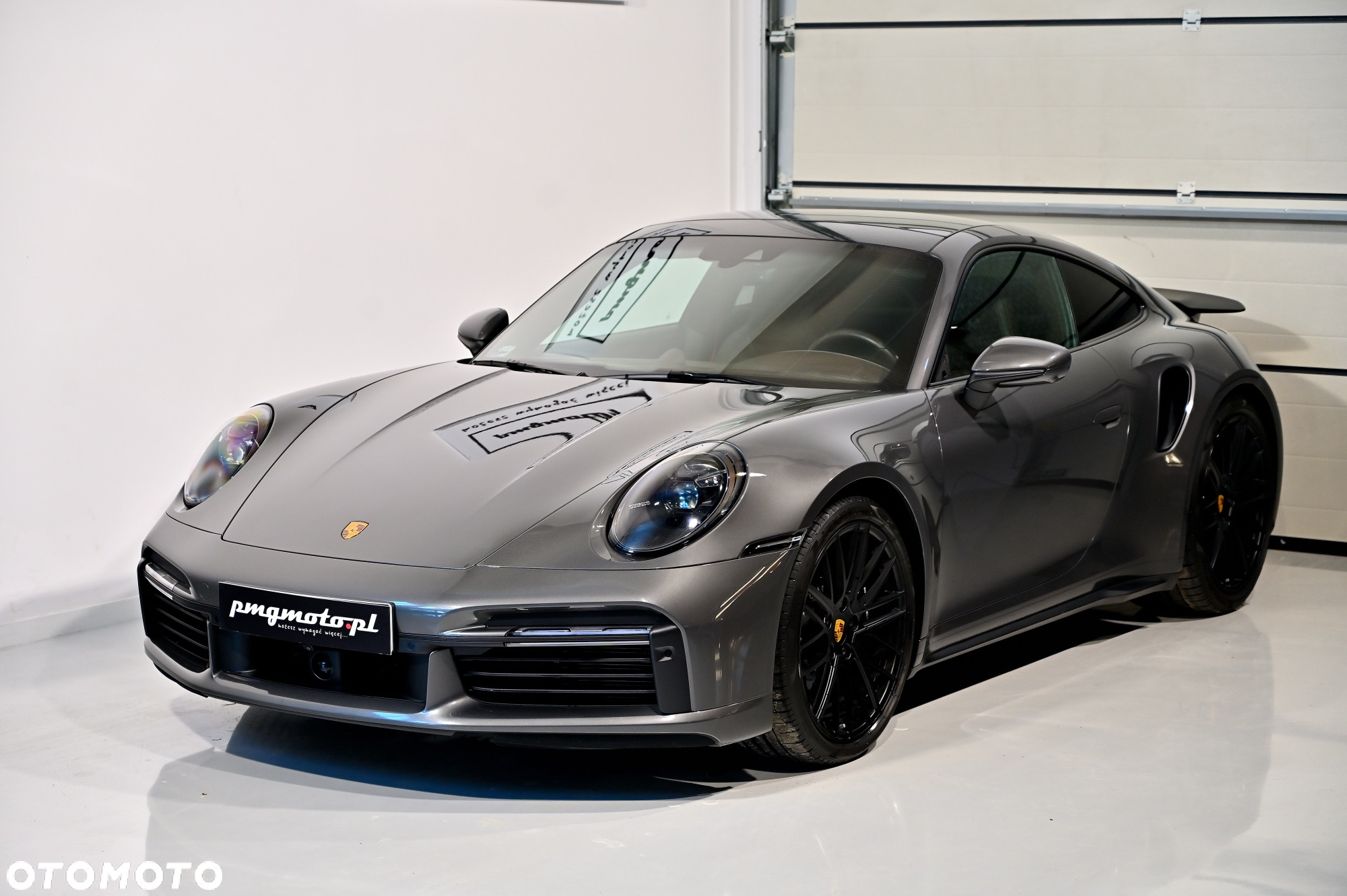 Porsche 911 Turbo S - 4