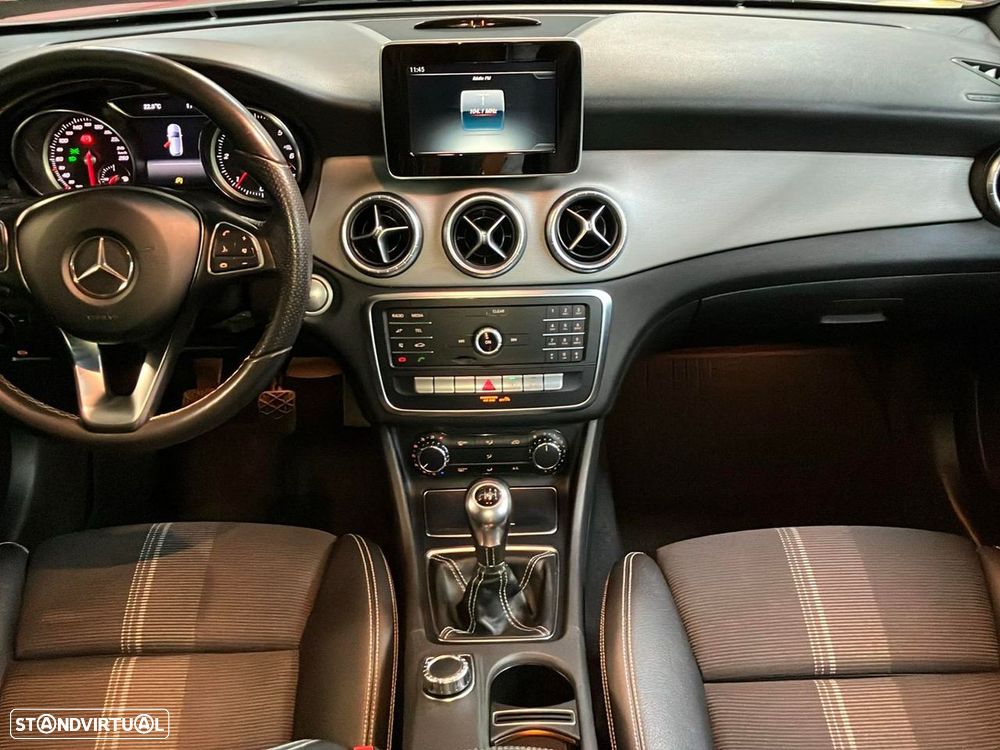 Mercedes-Benz CLA 180 d Shooting Brake Urban - 10