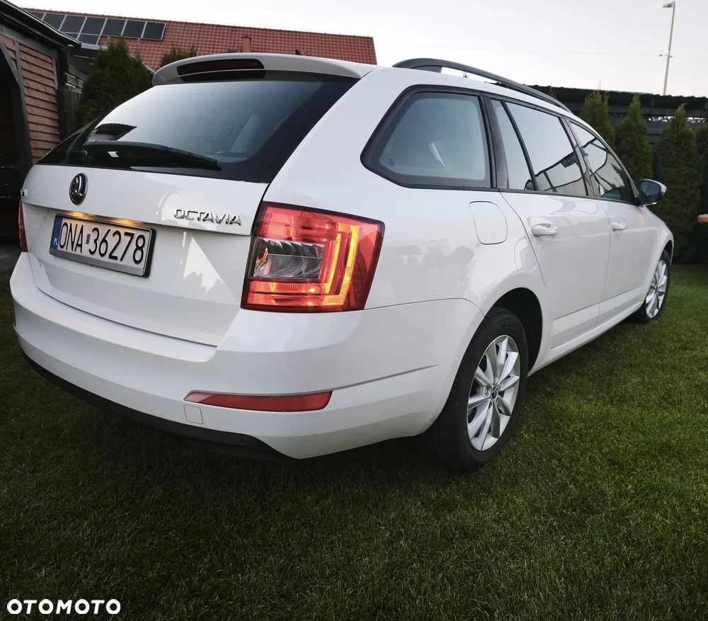 Skoda Octavia 1.6 TDI Edition - 13