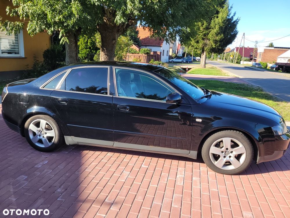 Audi A4 Limousine - 2