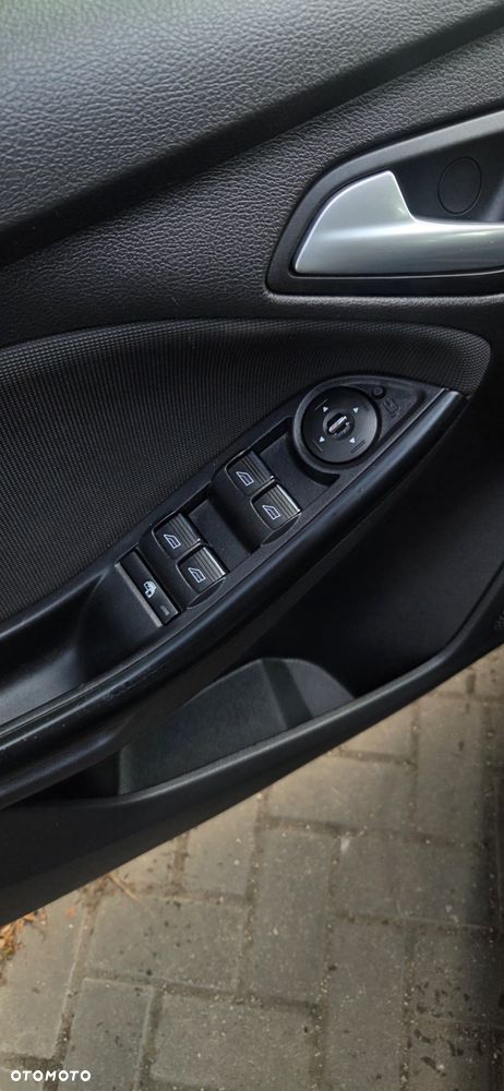 Ford Focus 1.6 EcoBoost Start-Stopp-System Titanium - 26