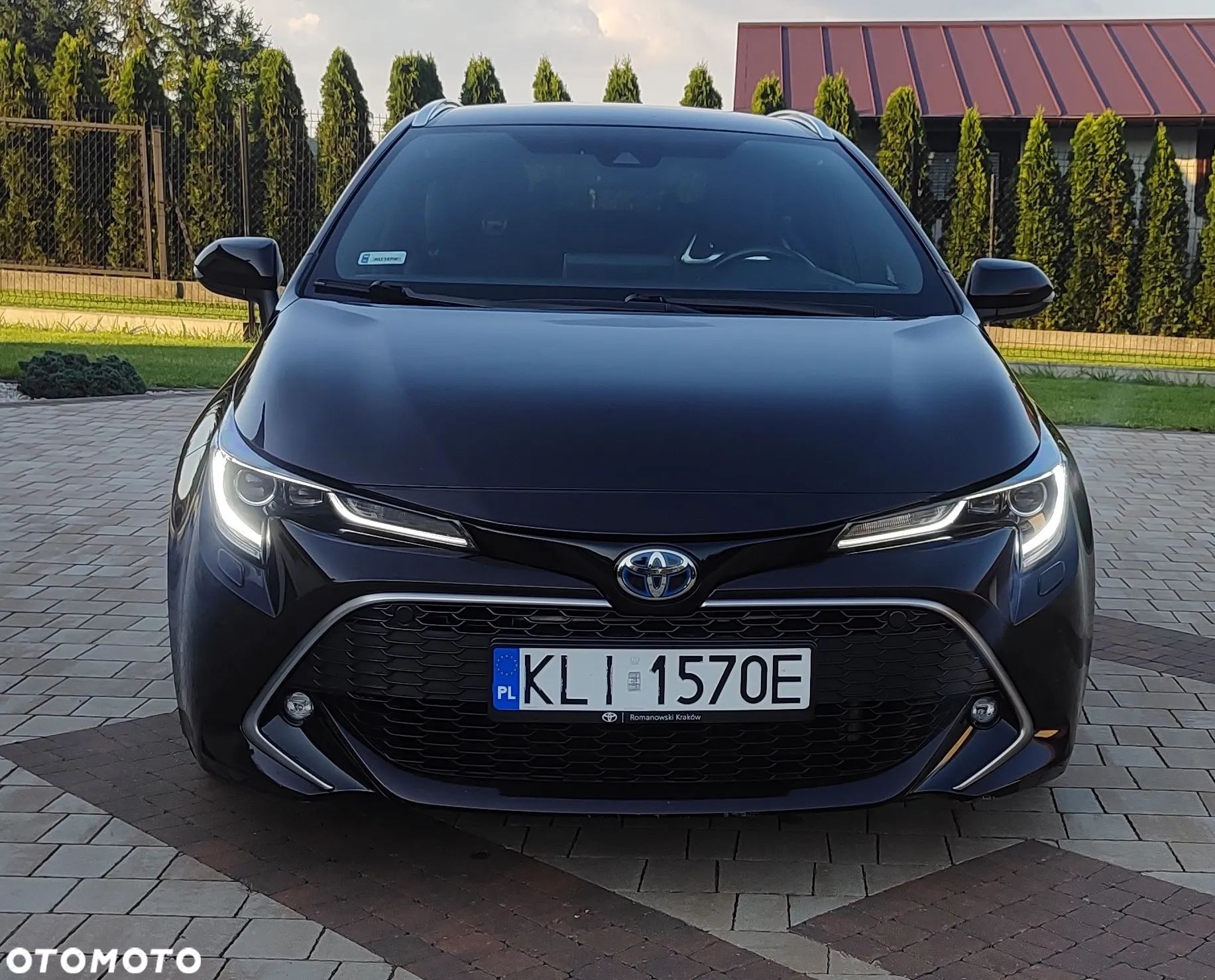 Toyota Corolla 2.0 Hybrid Executive - 1