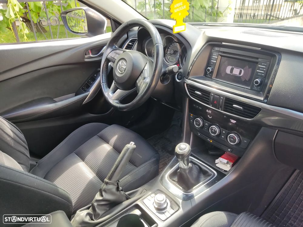 Mazda 6 2.2 SKY-D Evolve Navi - 11