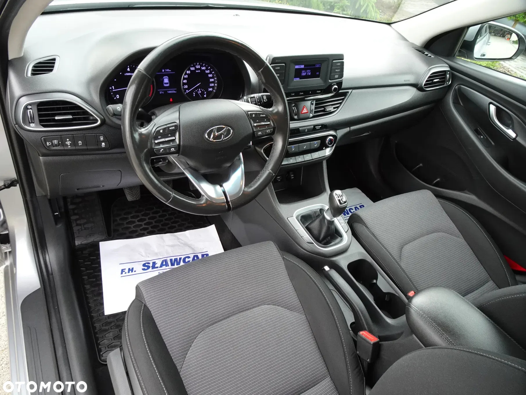 Hyundai i30 1.5 DPI Classic + - 21