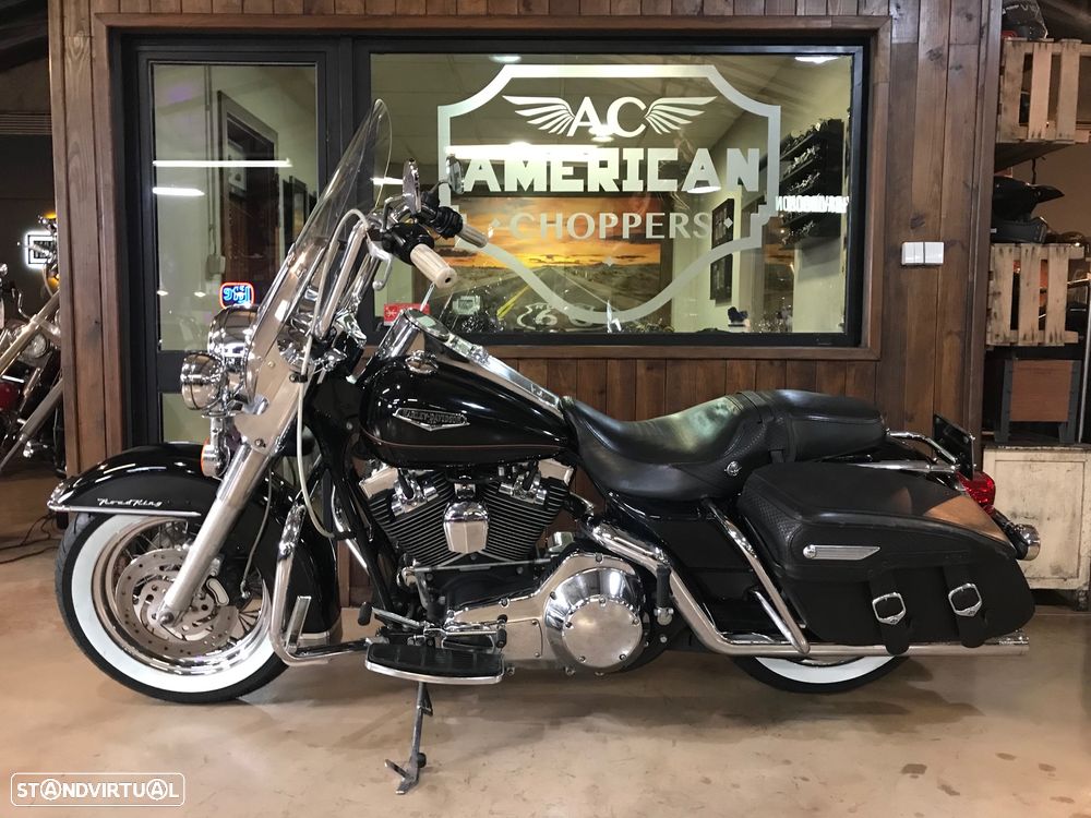 Harley-Davidson FLHRCI Road King Classic - 13