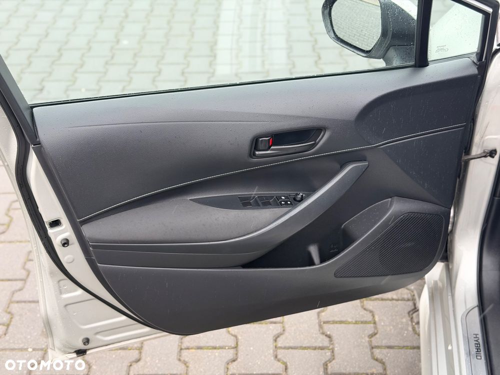 Toyota Corolla 1.8 Hybrid Executive - 11