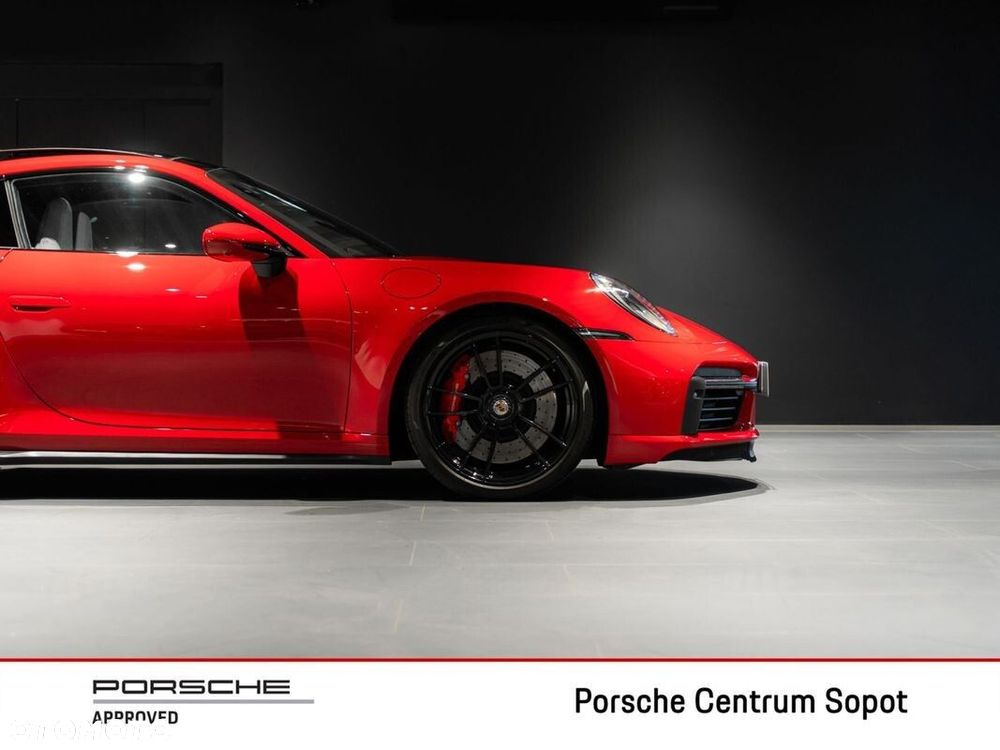 Porsche 911 Turbo - 12