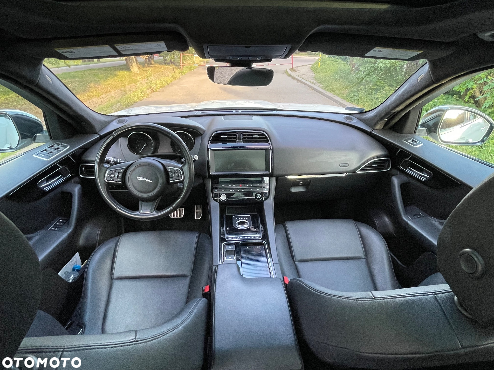 Jaguar F-Pace 2.0 i4P AWD Prestige - 8