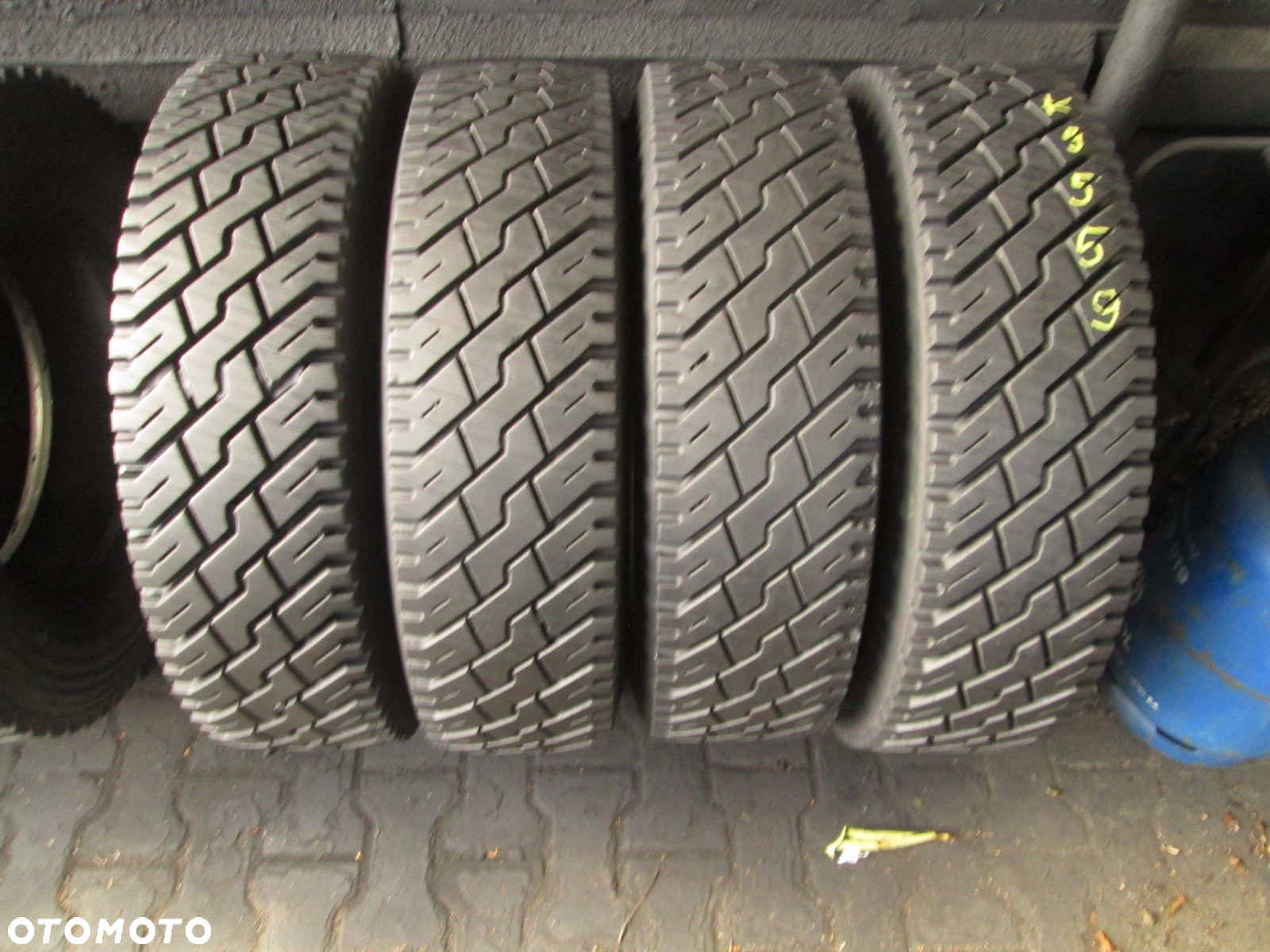 Opony ciężarowe 215/75/17.5 Bieżnikowana Wzór Michelin S. Opony ciężarowe - 2