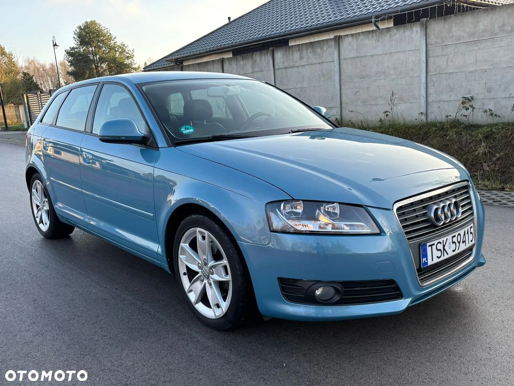 Audi A3 Sportback 2.0 TDI Ambiente - 2