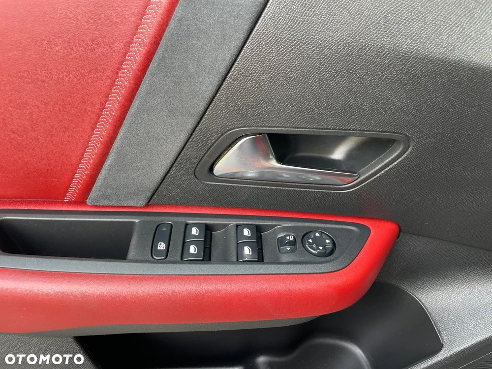 Citroën C4 PureTech 130 Stop&Start SHINE - 17