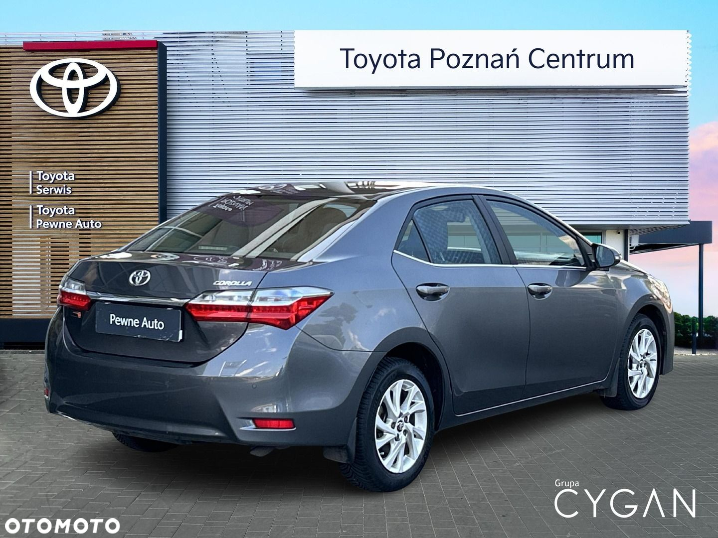 Toyota Corolla - 4