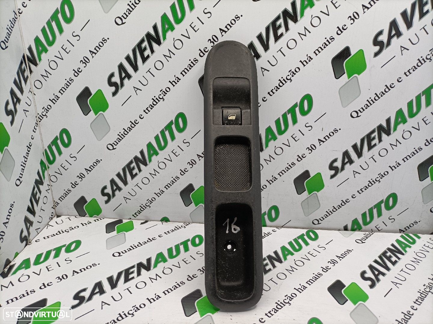 Botão / Botões / Comutador Vidro Dto Peugeot 3008 Veículo Multiuso (0U - 1
