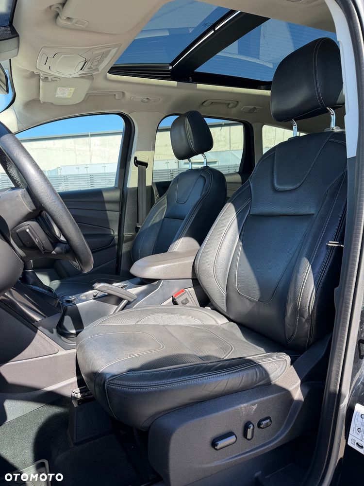 Ford Kuga - 19