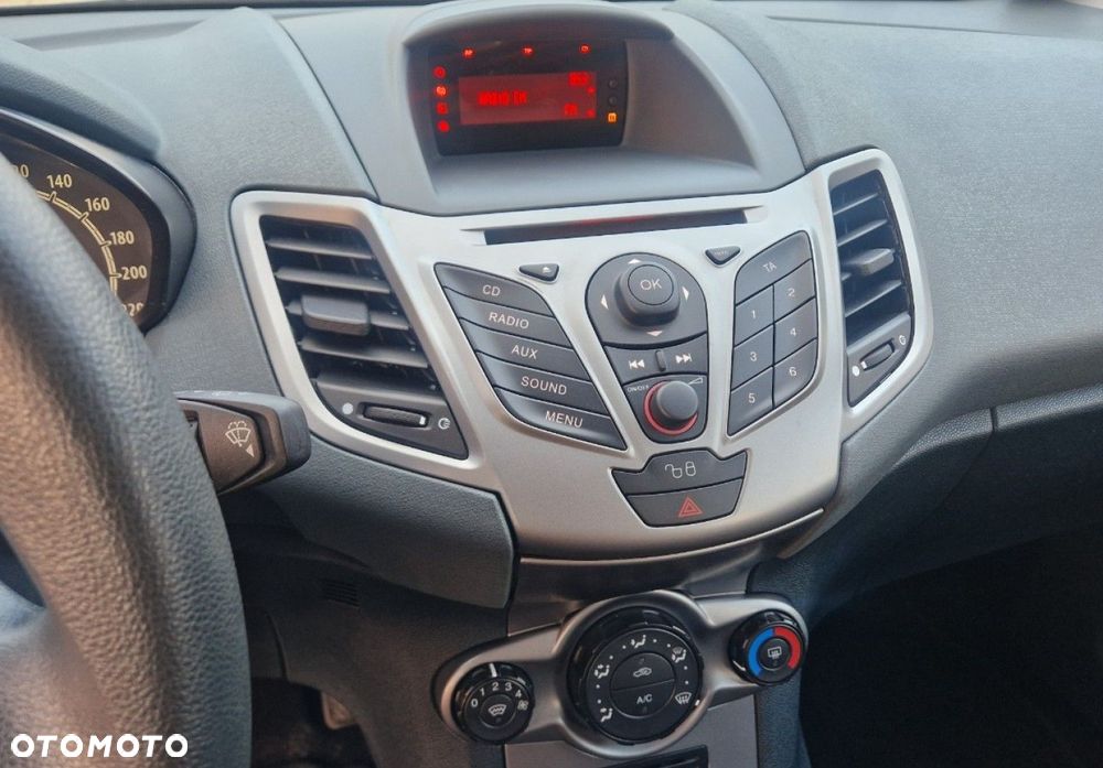 Ford Fiesta - 20