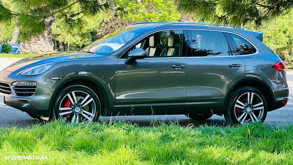 Porsche Cayenne Diesel Tiptronic S - 2