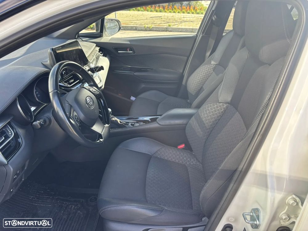 Toyota C-HR 1.8 Hybrid Square Collection - 10