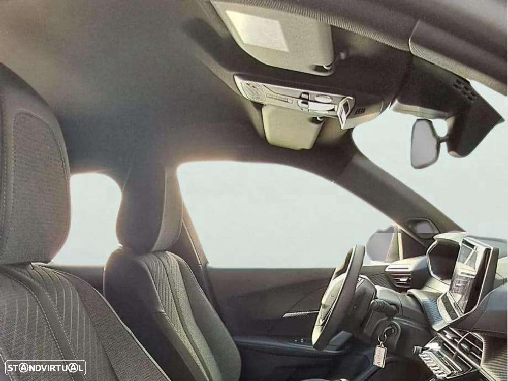 Peugeot 2008 1.2 PureTech Allure - 13