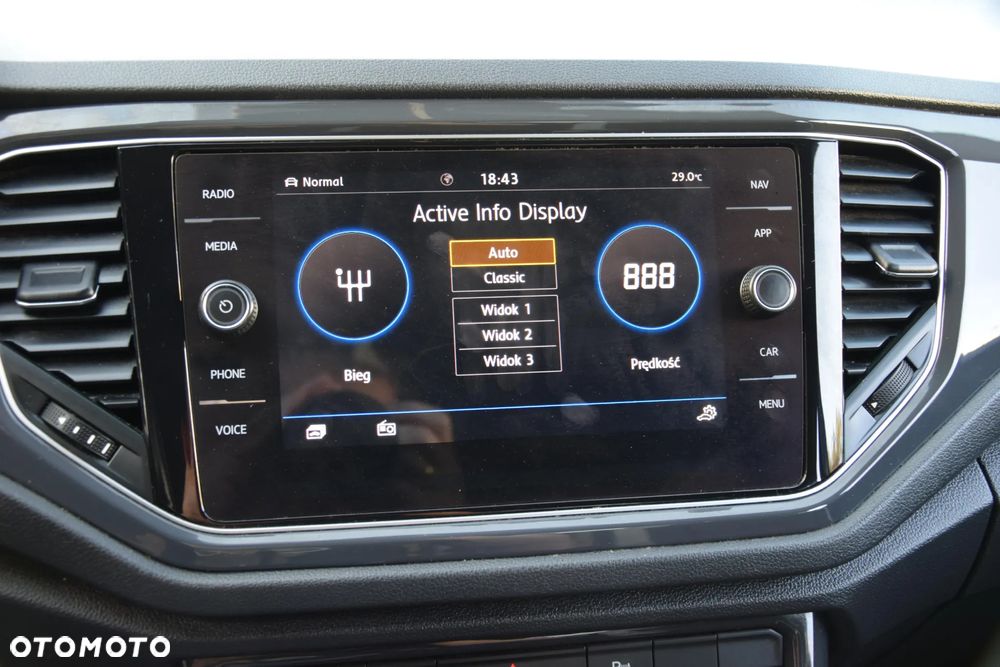 Volkswagen T-Roc 1.5 TSI ACT Premium - 21